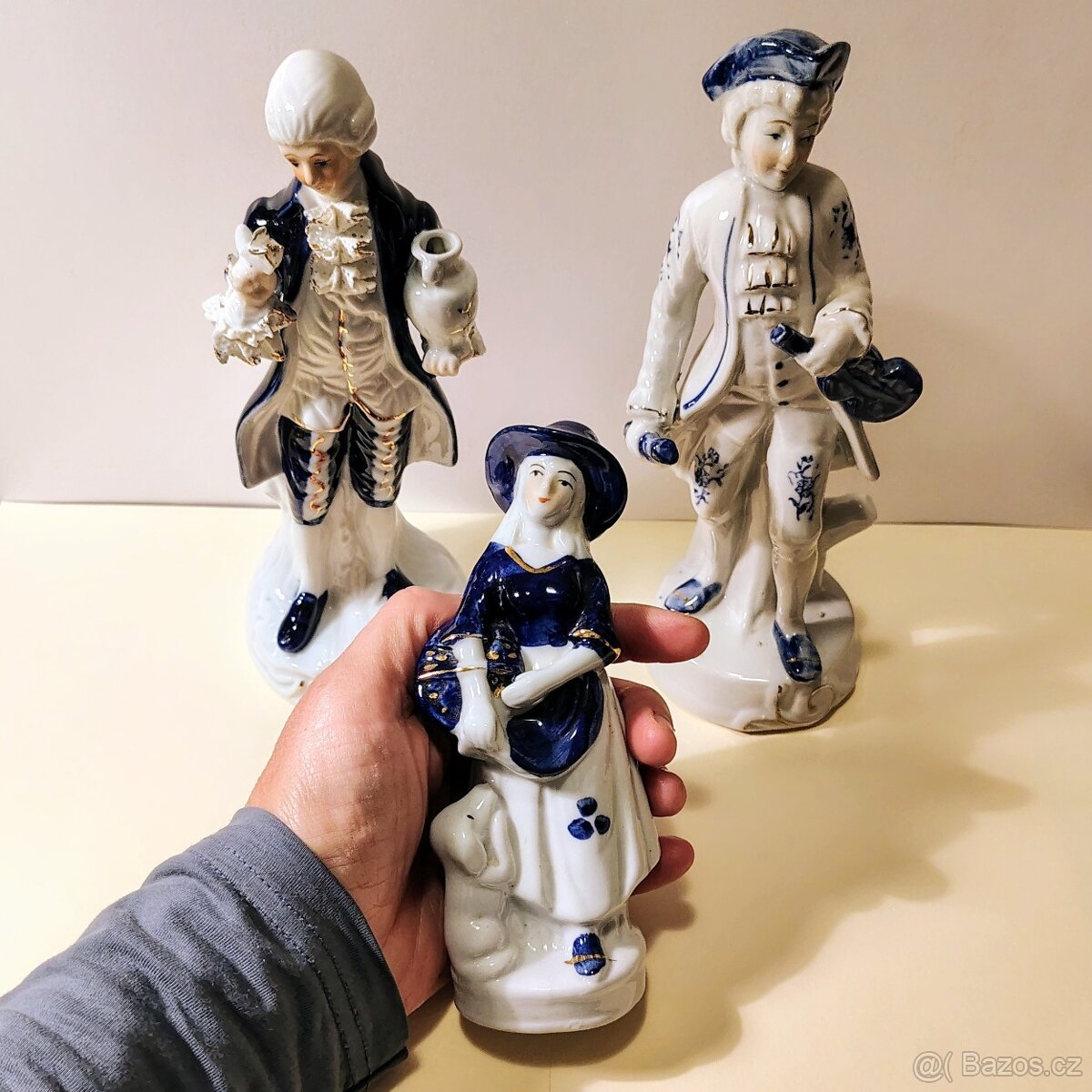 Tři porcelánové sošky - 9