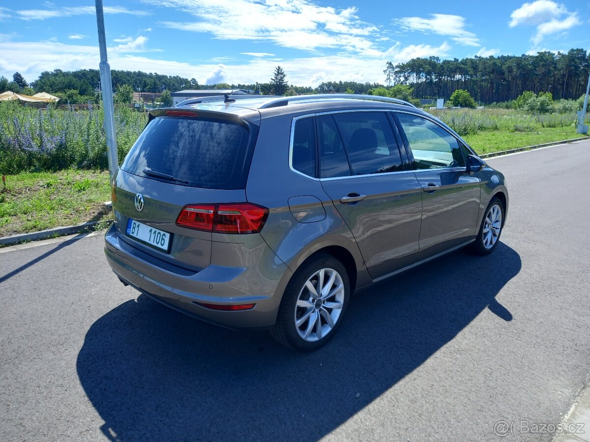 VW-GOLF SPORTSVAN 2,0TDI-150PS-BIXENON-HIGHLINE-NAVI-2015 - 9