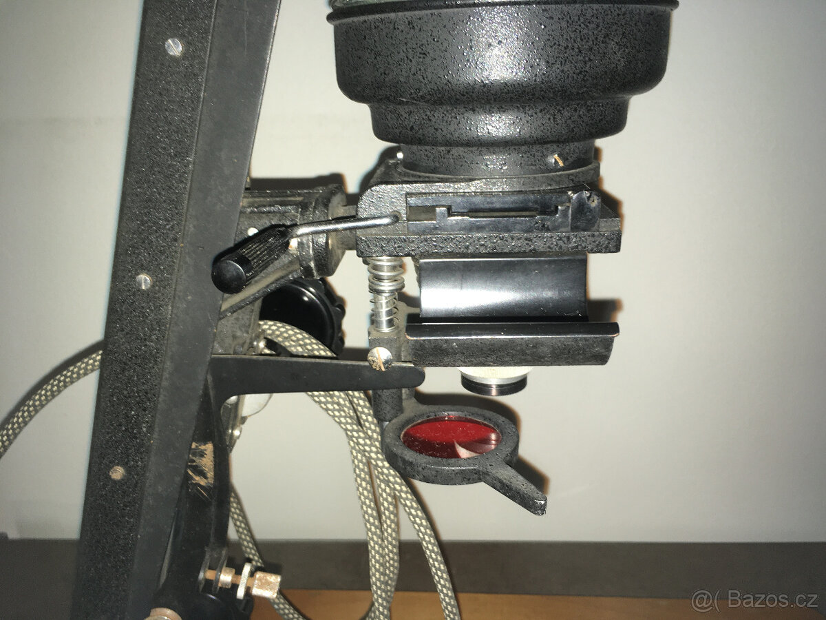 Zvětšovák Meopta. - 9