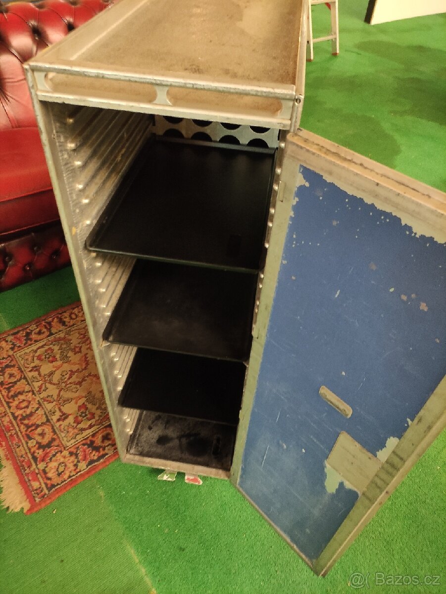 Letecký catering box KLM - 9