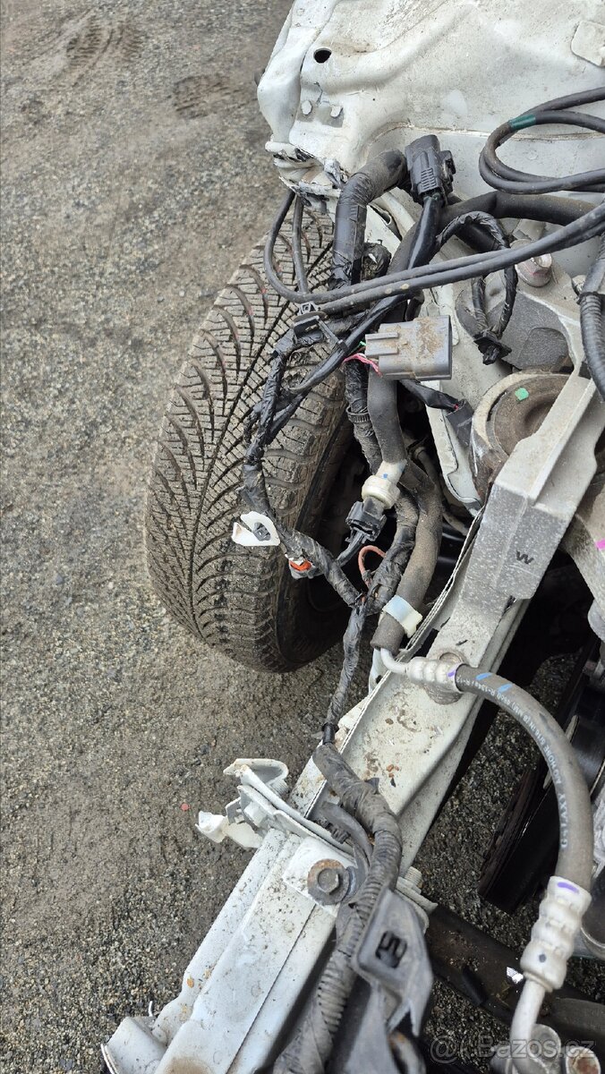 Mazda 2 1.5 benzin rol 2019,najeto 65.000 km - 9