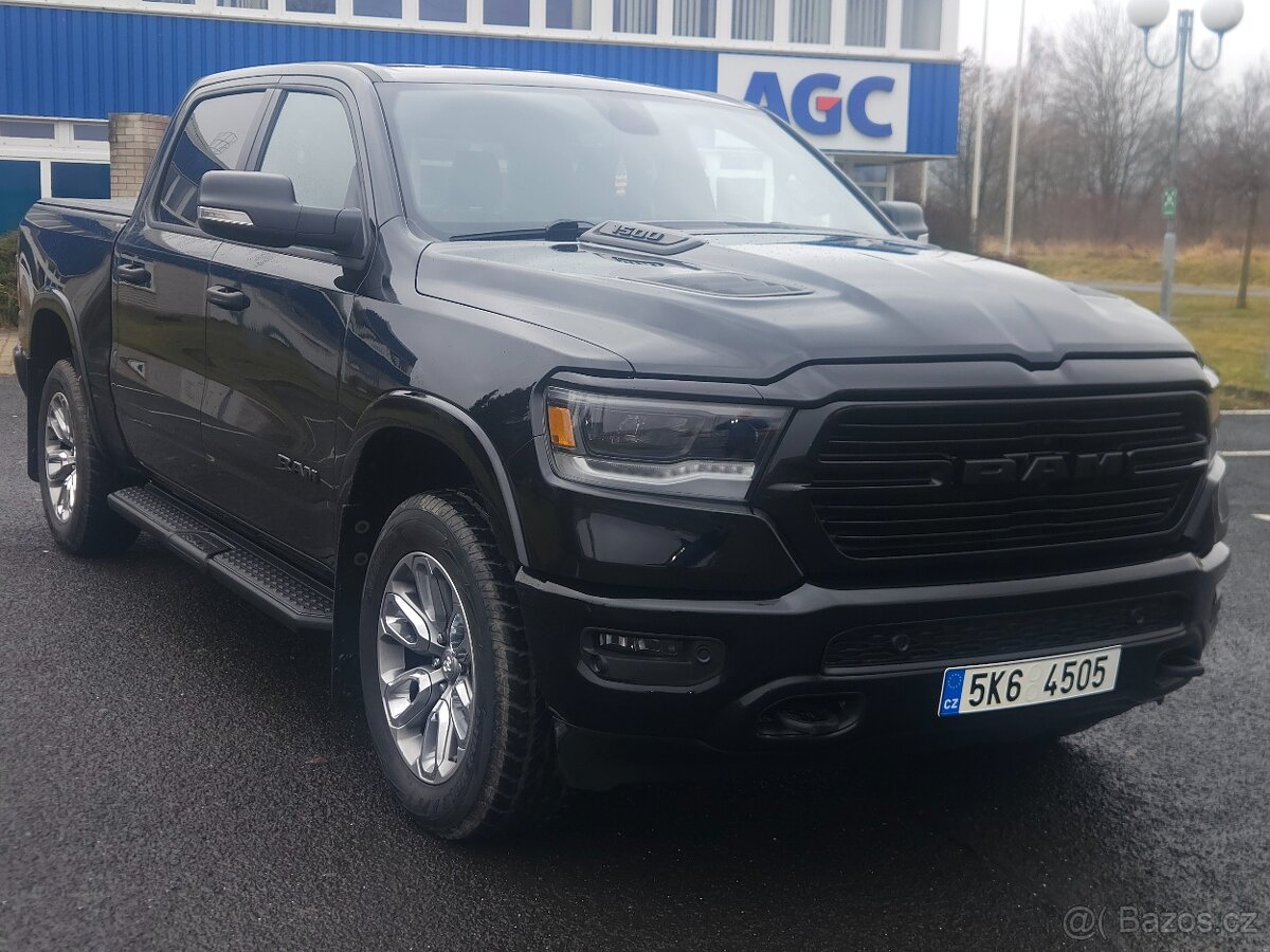 Dodge RAM 1500 5.7V8 Crew Cab r.v.2022 - 9