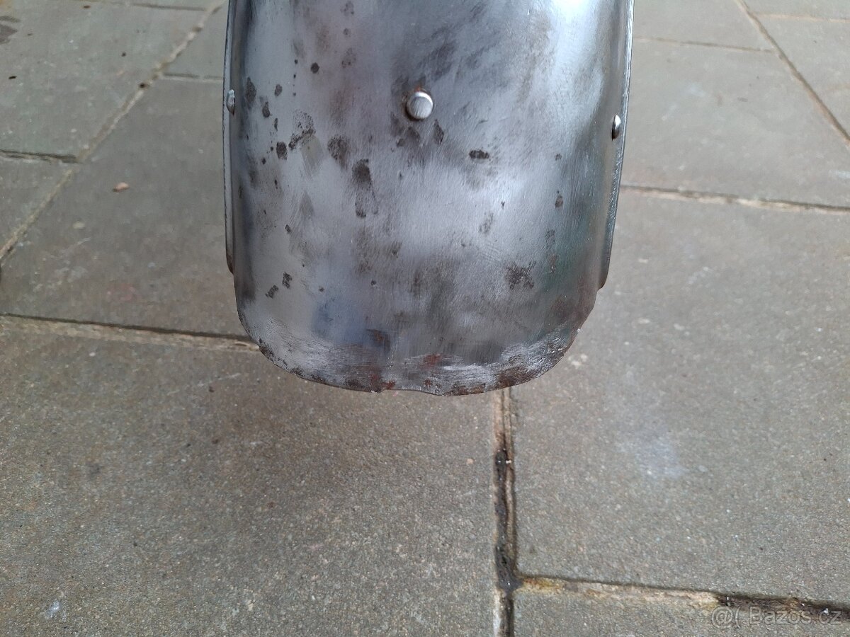 Jawa pérák přední blatník - 9