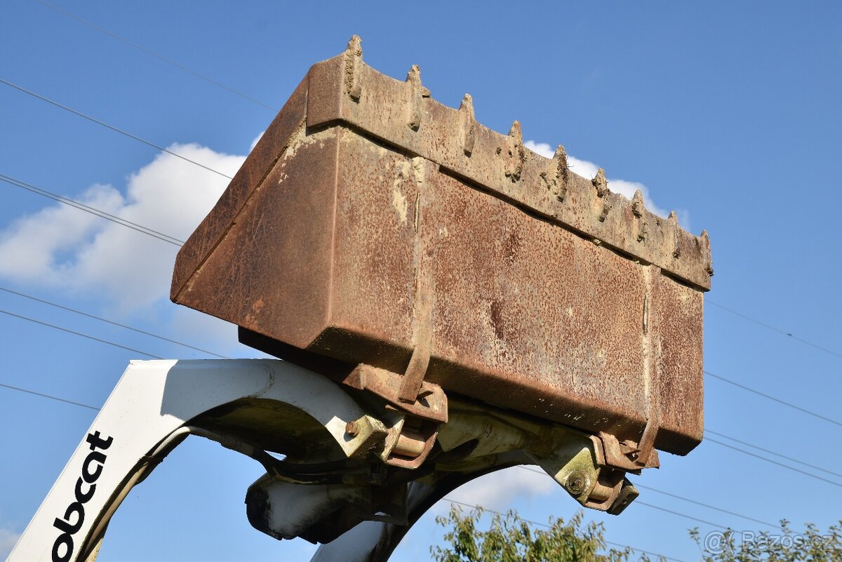 Bobcat 743 SMYKOVÝ NAKLADAČ - 9