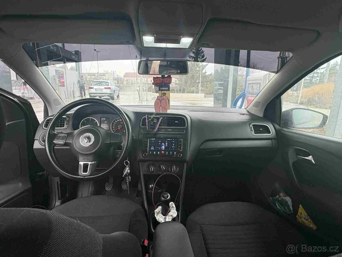 Prodám VW Polo R6 1.6TDi - 9