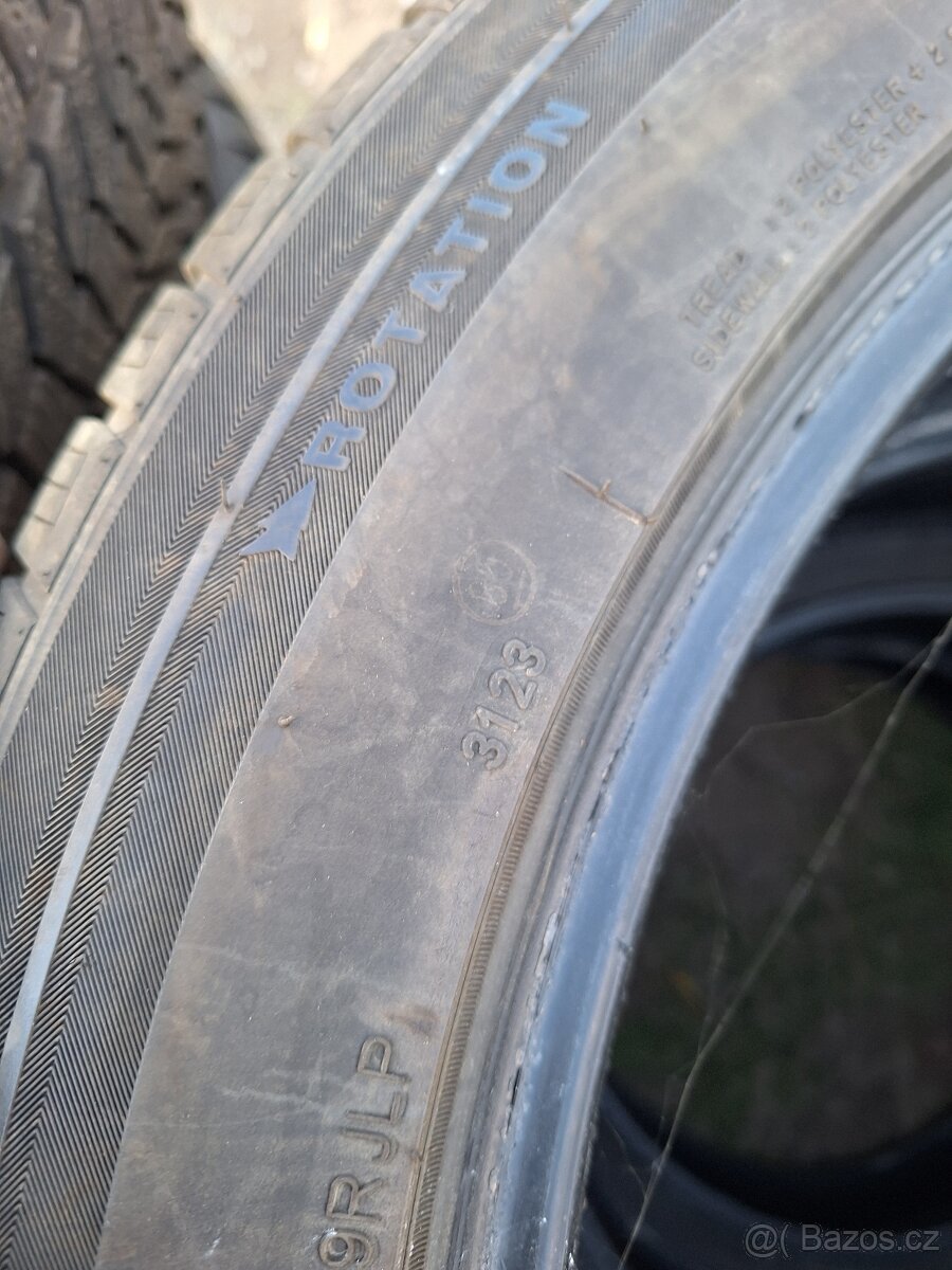 Prodam zimni pneu 235/55 r20 více sad Toyota Lexus - 9