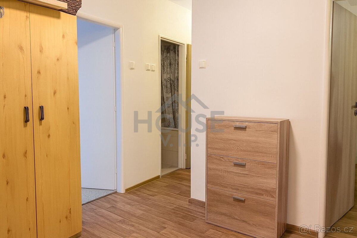 Prodej bytu 3+1 77 m², Praha - Prosek, ev.č. 01110 - 9