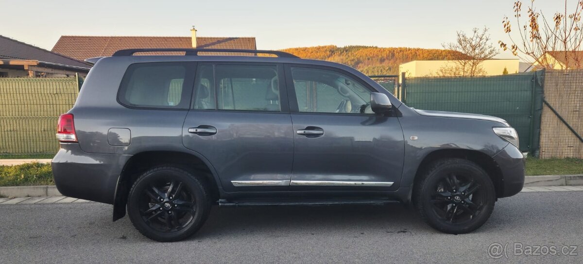 land Cruiser lc200, j200 4.5 V8 top stav, 242t km - 9