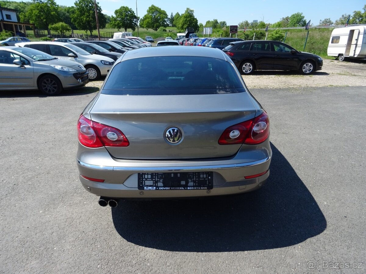 Volkswagen Passat CC 2.0 TDi - 9
