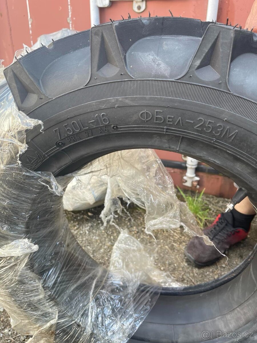 Originální ráfky na traktor Belarus, traktorbagr Belorus EO - 9