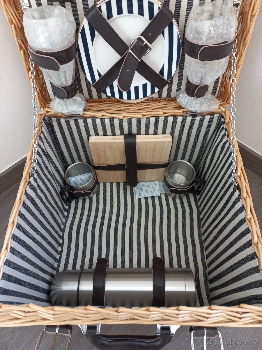 Krásný nový piknikový koš - 9