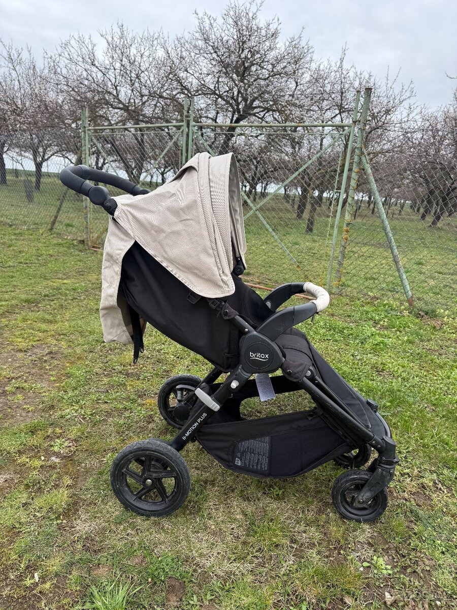 Britax römer ,B-Motion 4 plus . - 9