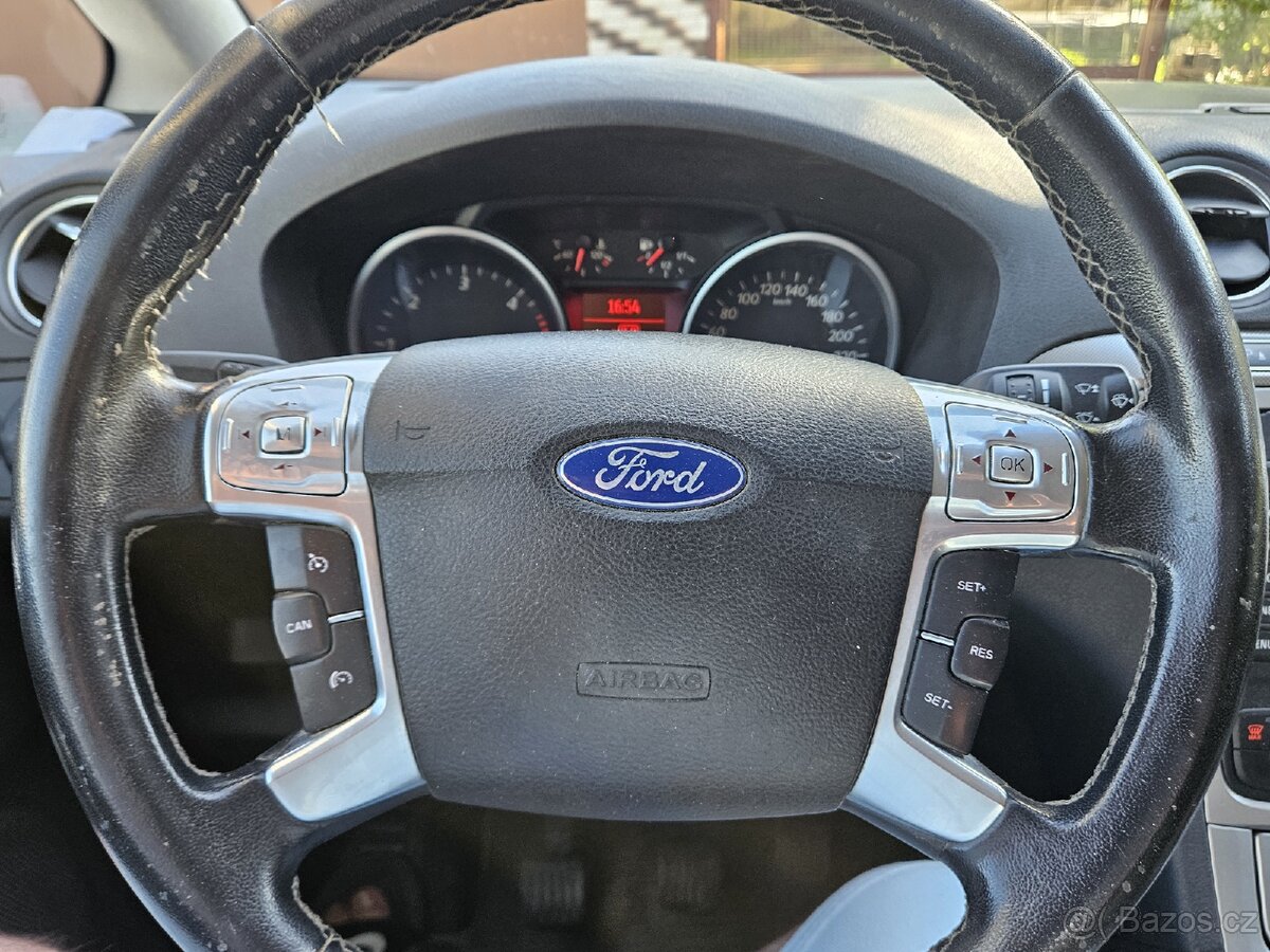 Ford S-max - 9