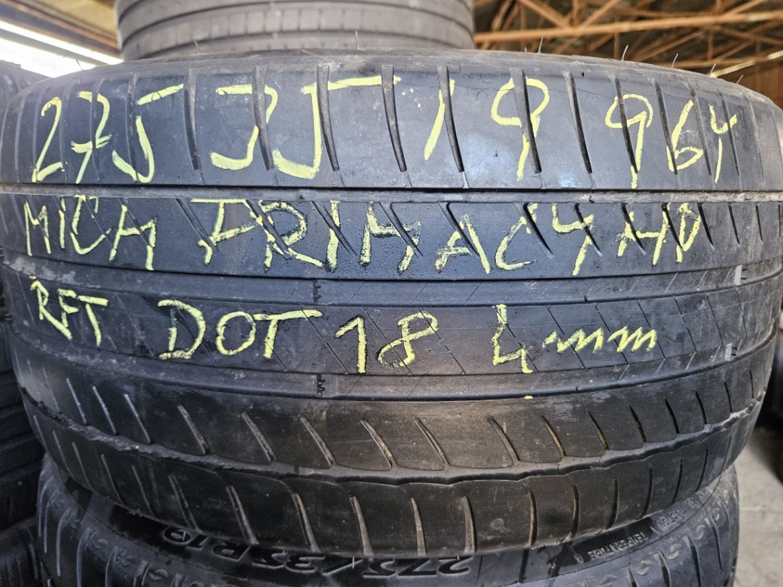 275/35R19 - 9