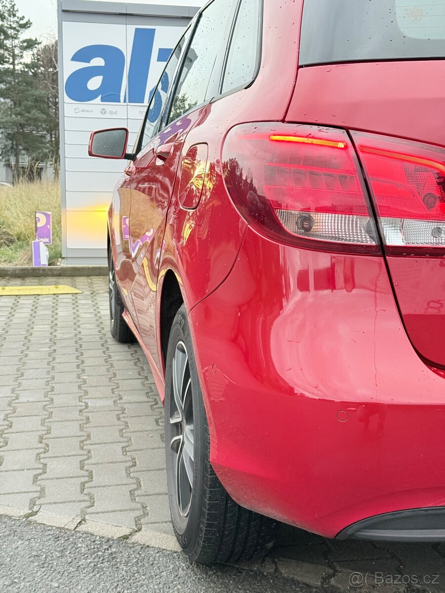 MERCEDES BENZ B180 1.6 BENZIN 2015 - 9
