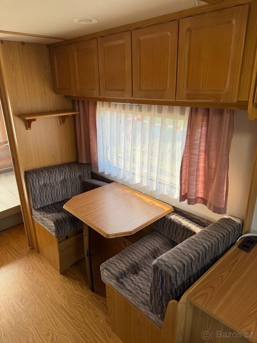 Karavan Fendt - Předstan - 9