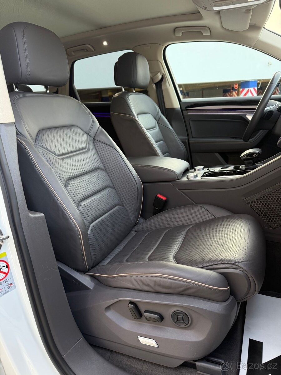 Volkswagen Touareg Rline 3.0 TDI Tiptronic 4MOTION - 9