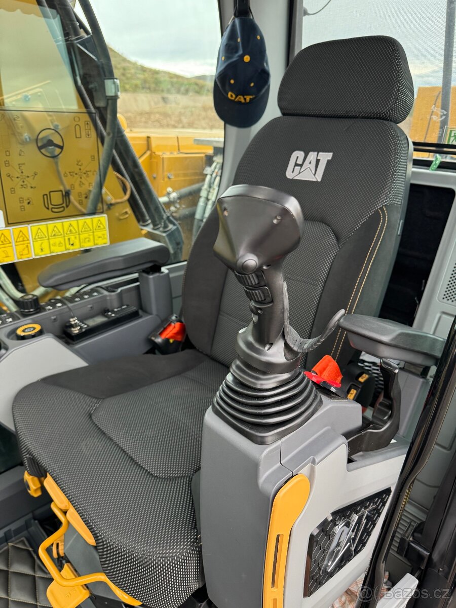 CAT 318 MAX Výbava ENGCOM-kleště. - 9