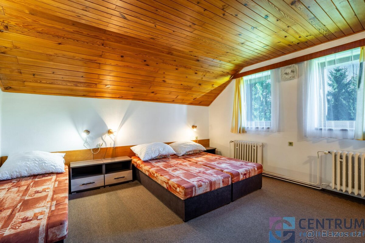 Prodej rekreační chalupy 373m2 - 9