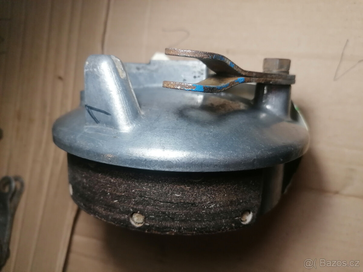 Prodám brzdové štíty na skútr ČZ 175-501,502, ..prase - 9