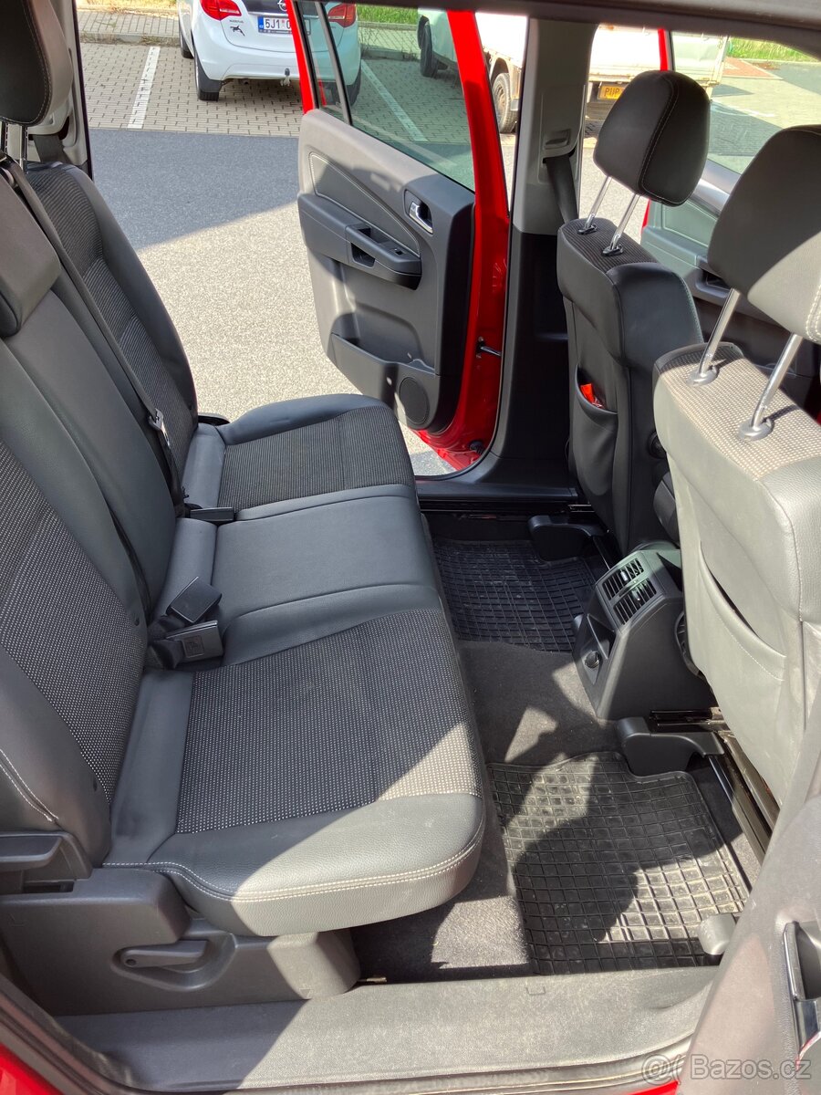 Opel Zafira B 1.8 16V Cosmo, 7 míst, 2xKola, výbava - 9