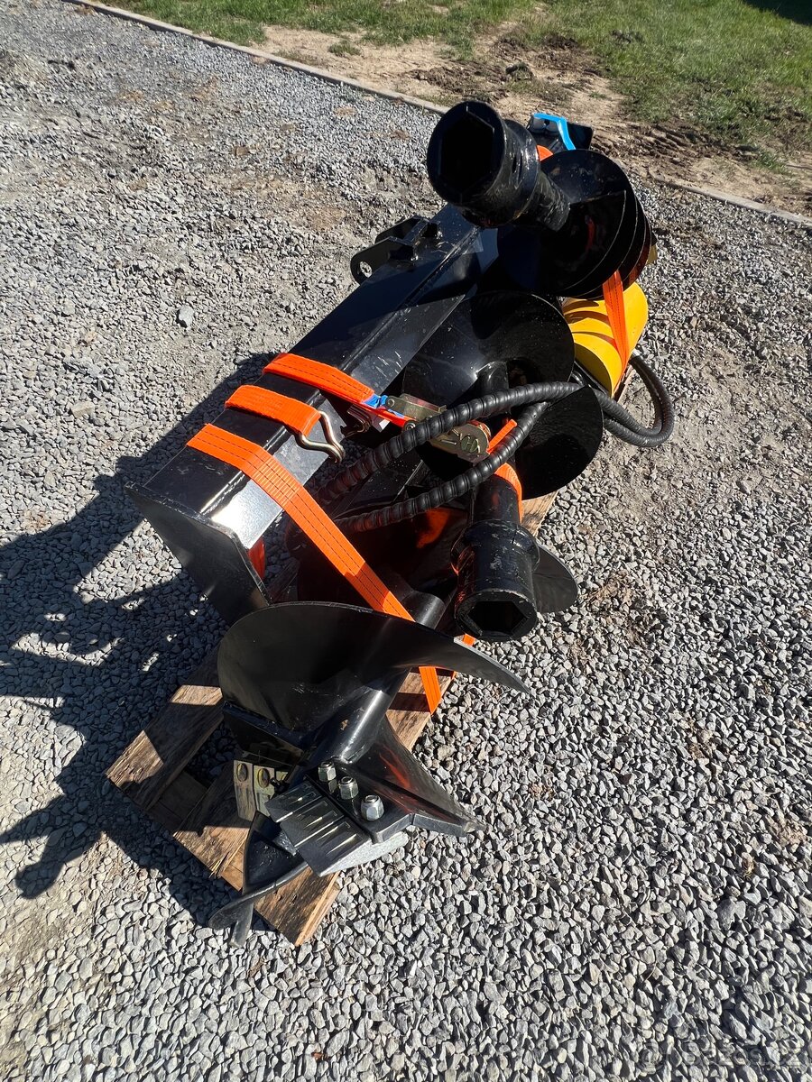 půdní vrták noví na smykovy nakladač - 9