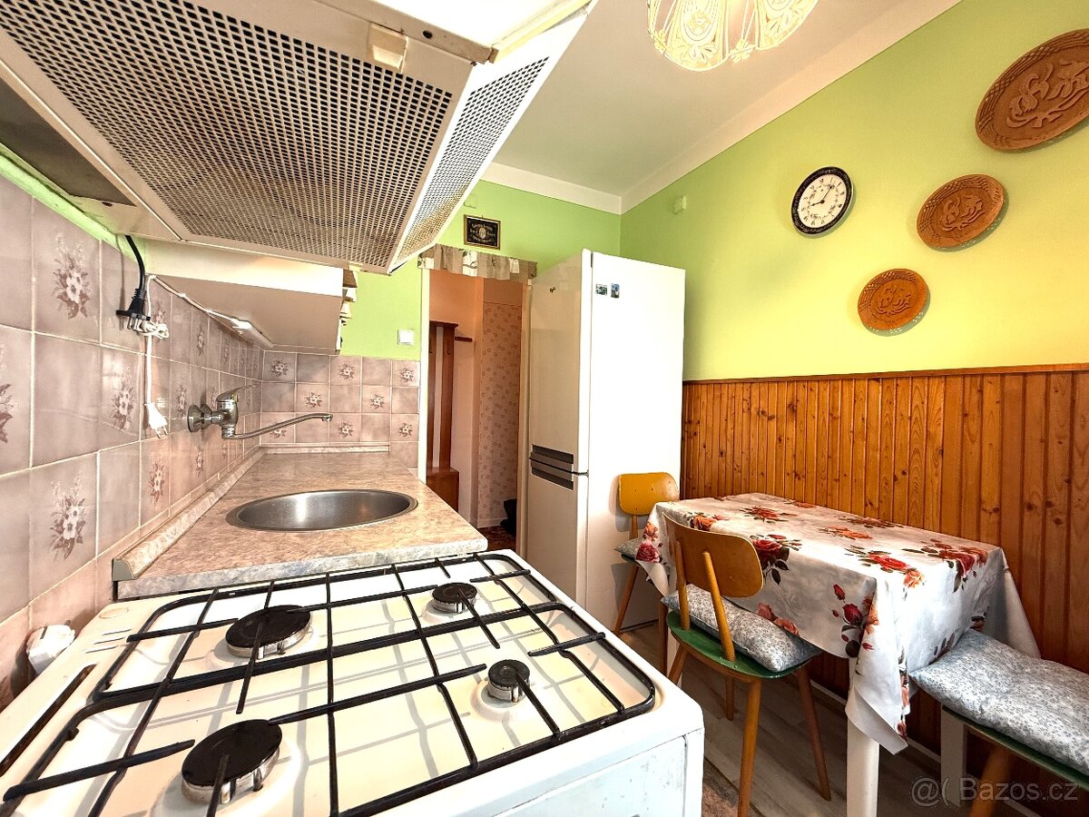 Prodej bytu 2+1 51 m² Školní, Zbýšov - 9