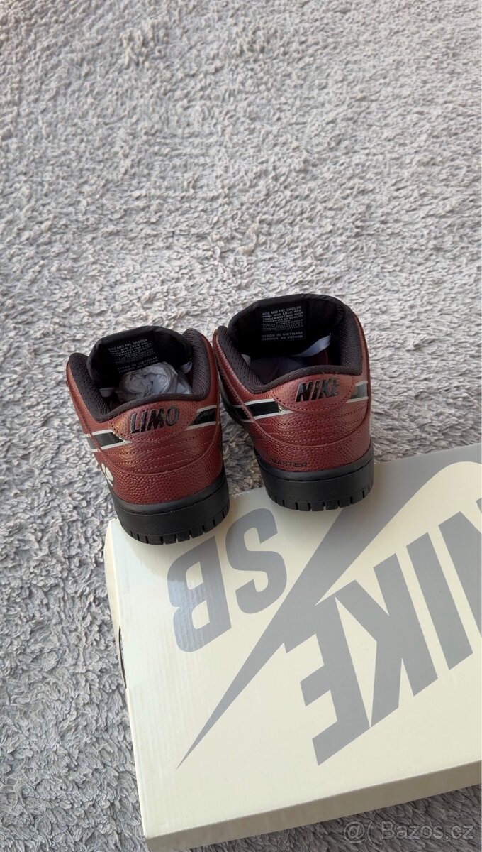 Nike SB Dunk Low Limosine Skateboards - 9