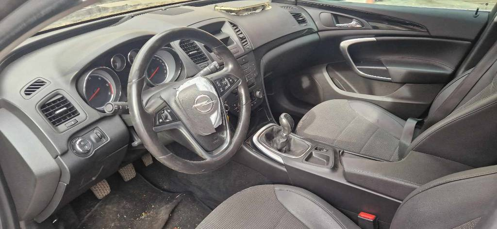 Opel Insignia 2,0CDTI 96kw A20DT - 9