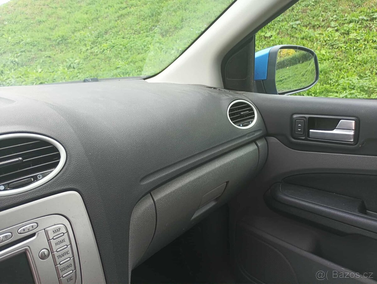 Ford Focus 1,6 klima comb - 9