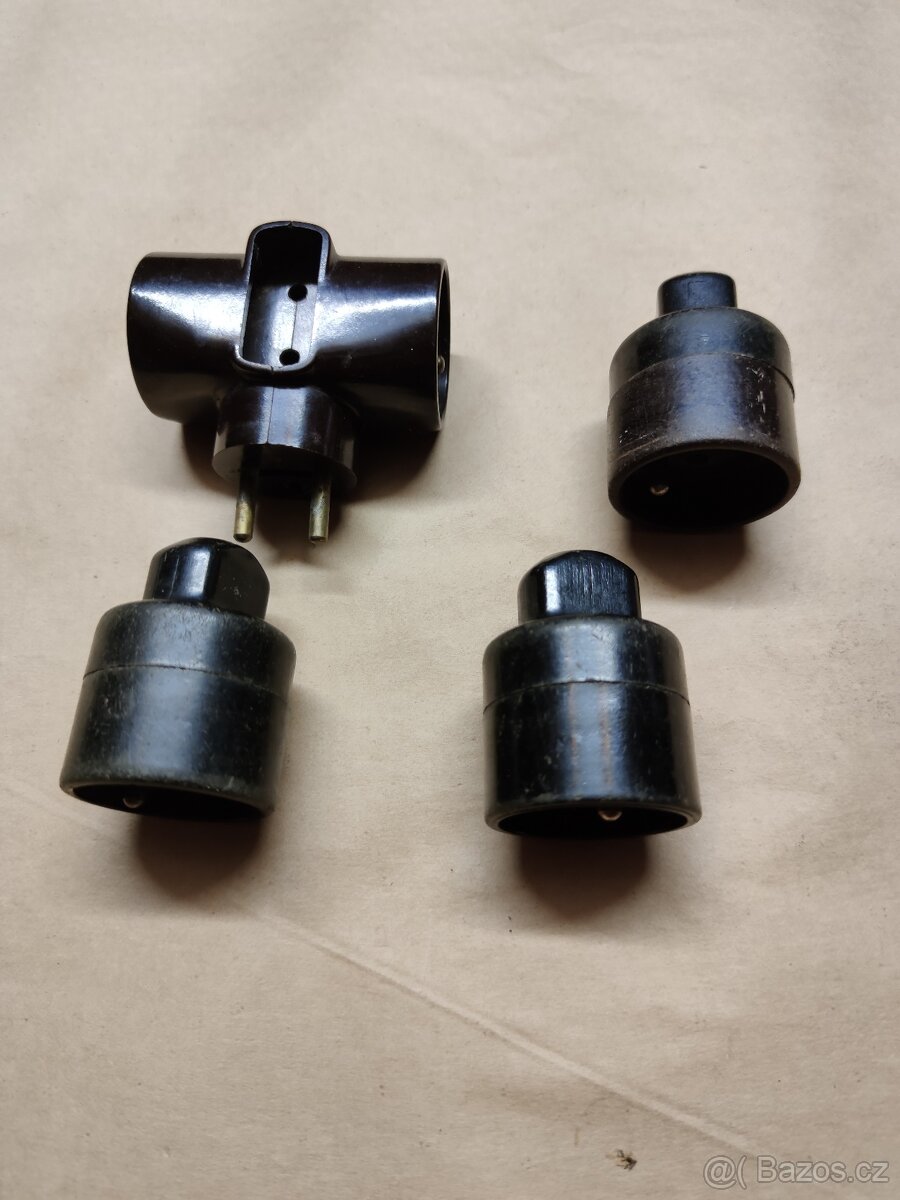 Zásuvky, zástrčky - 9