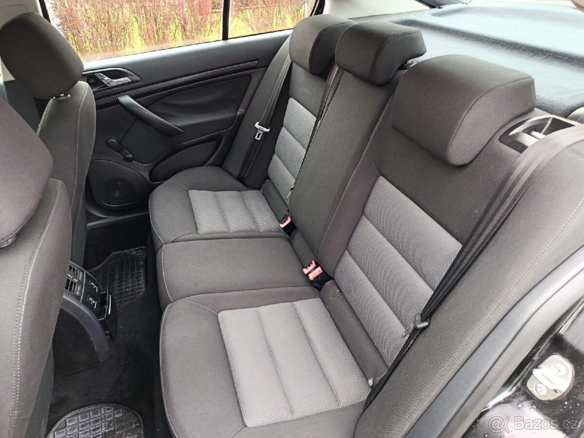 ŠKODA OCTAVIA 2 1.6 mpi - 9