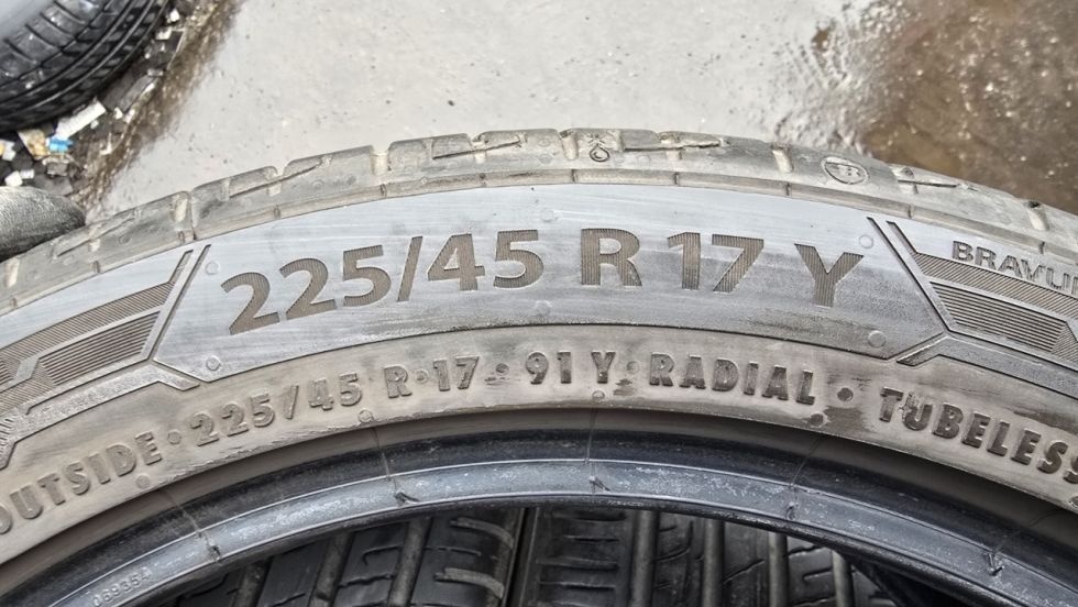 Letní pneu 225/45/17 Barum - 9