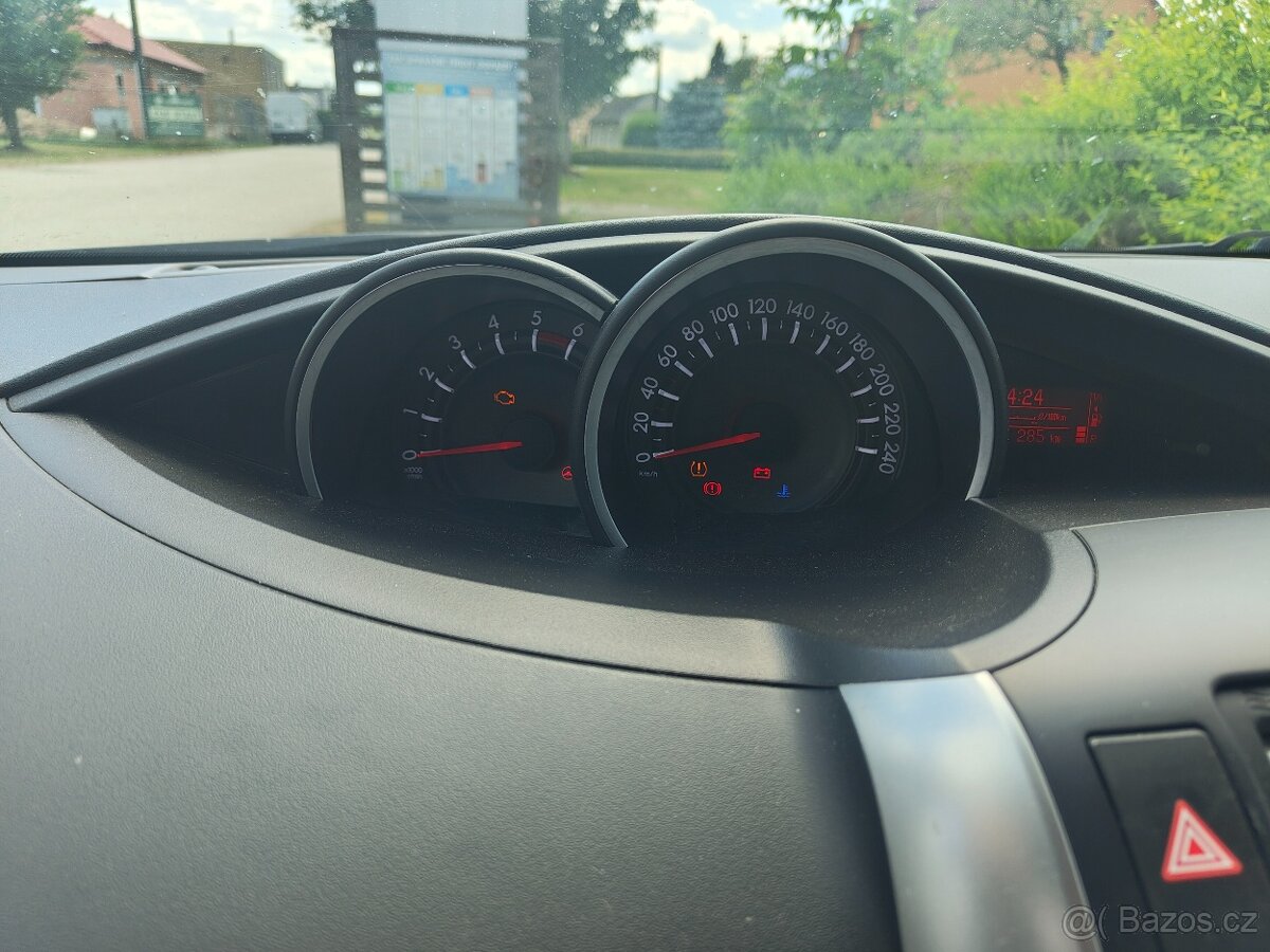 Prodám Toyota verso r.v.2015 - 9