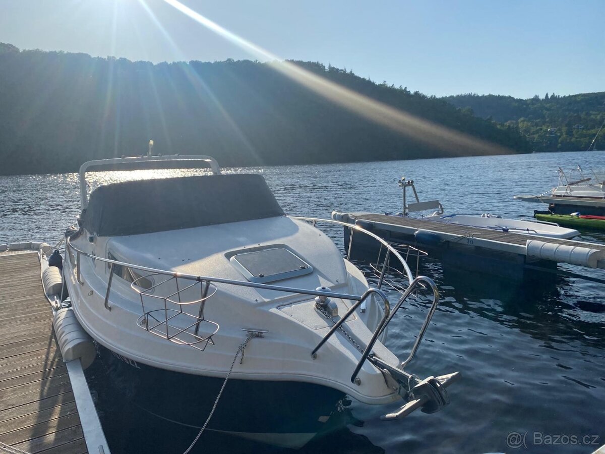 Kajutová motorová loď DRAGO 22 + vlek - 1.6. - 20:24 - 9