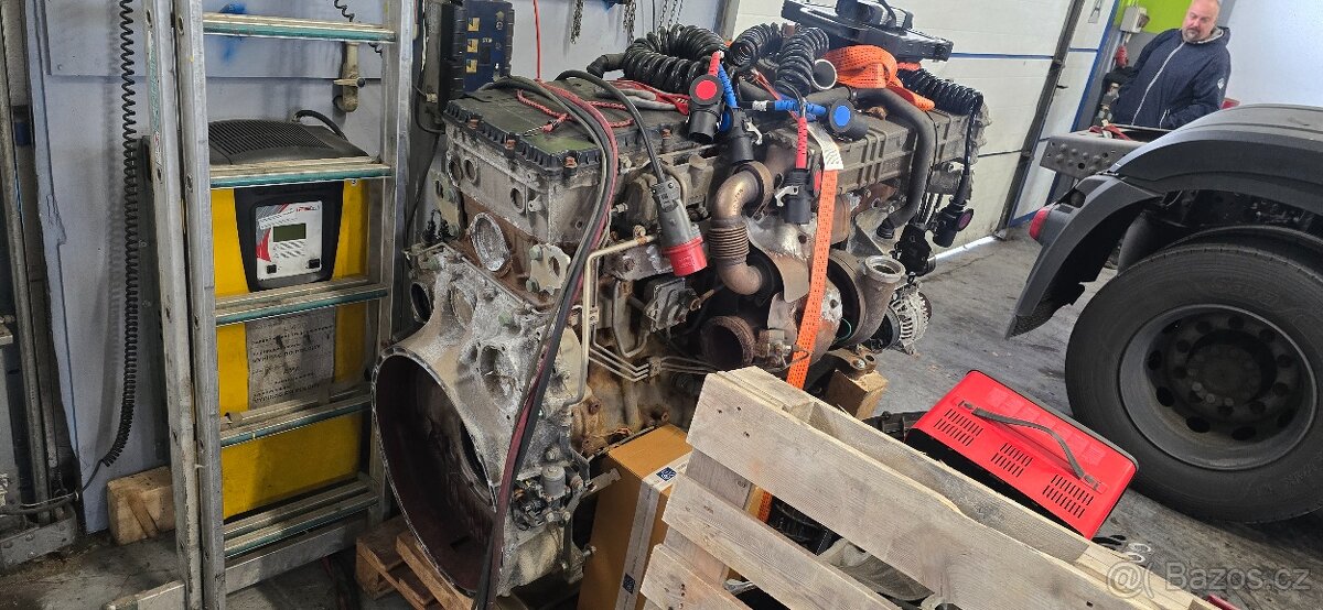 Motor Actros MP4 - 450PS Euro 6 - 2018- najeto 250 000km - 9