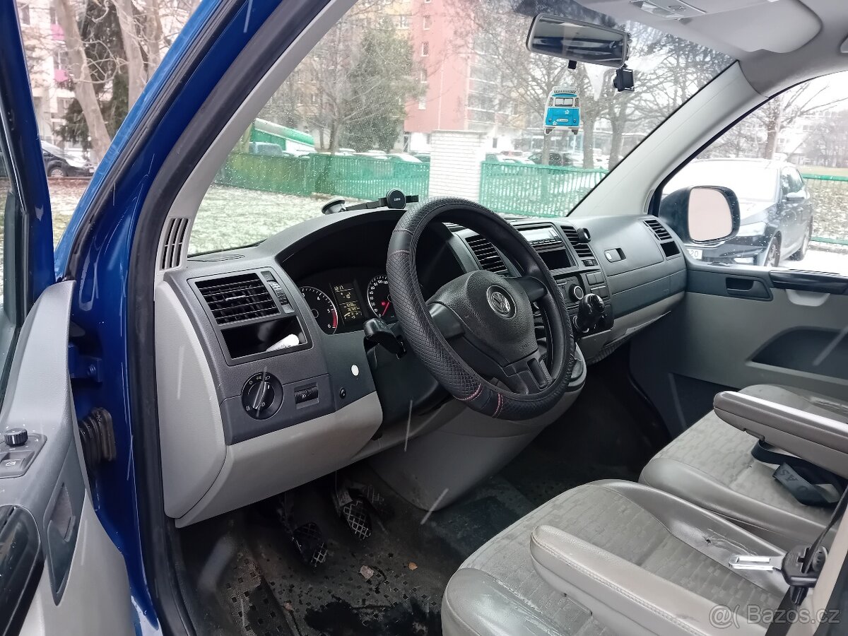 VW TRANSPORTER T5 2.0 TDI 2012 8 MÍST - 9