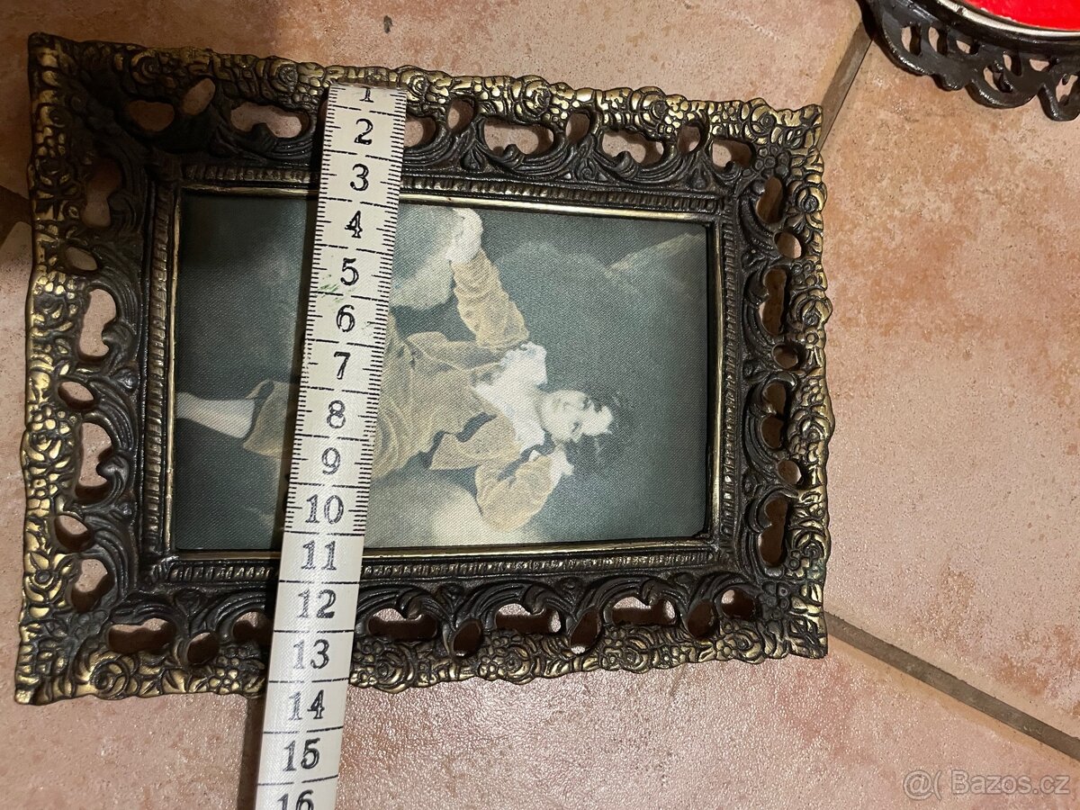 Sada 5 ozdobných vintage kovových rámečků - 9