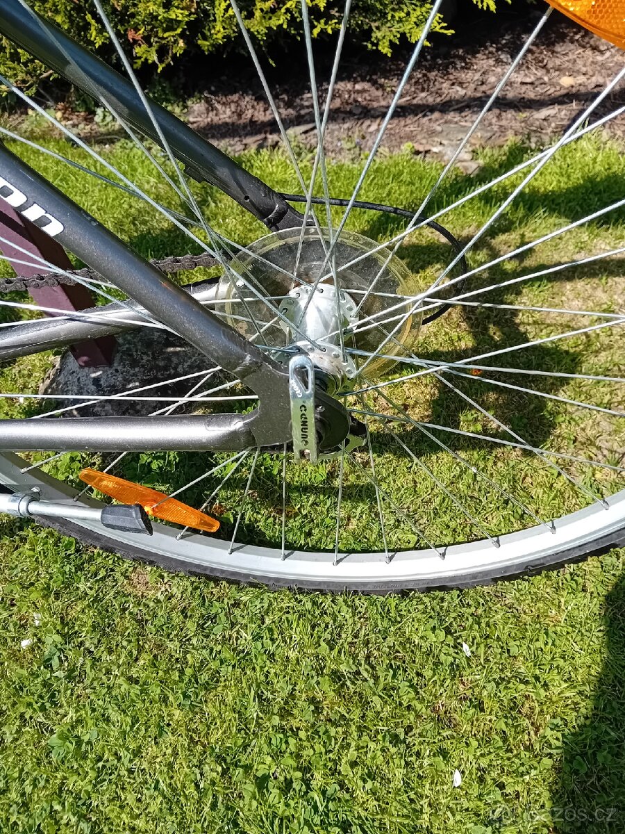 Trekové kolo Madison - 9