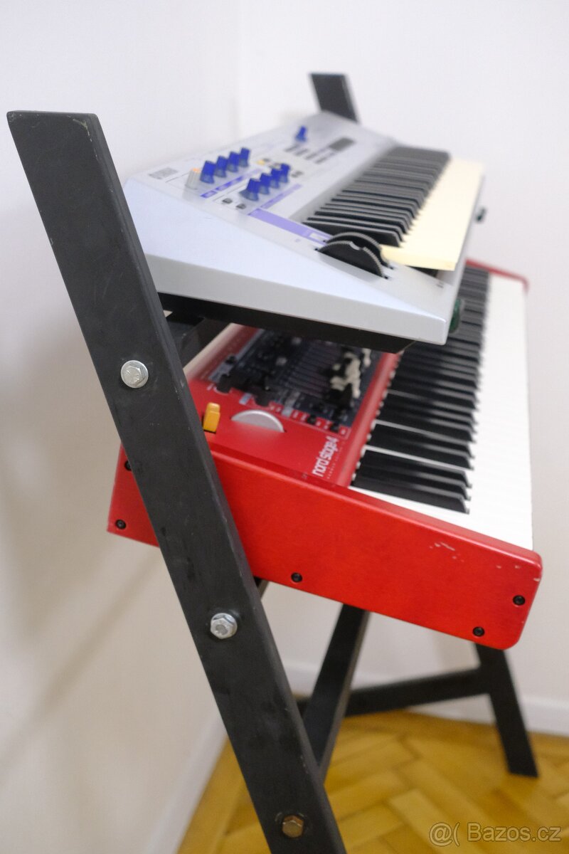 Stojan na 2 klávesy - 9