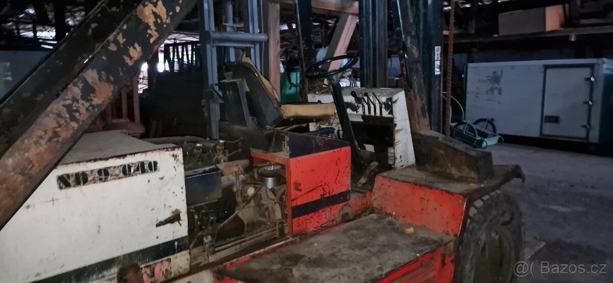 Teréní Desta VZV 3.5t - 9