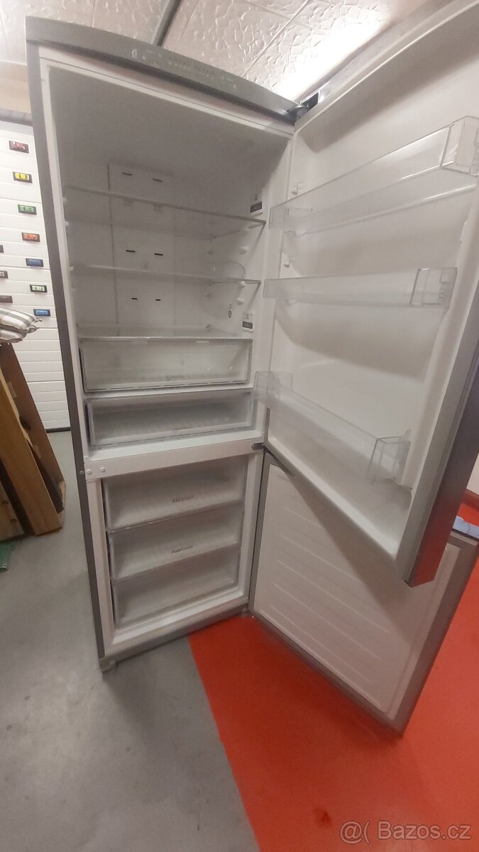 Lednice s mrazákem - 9