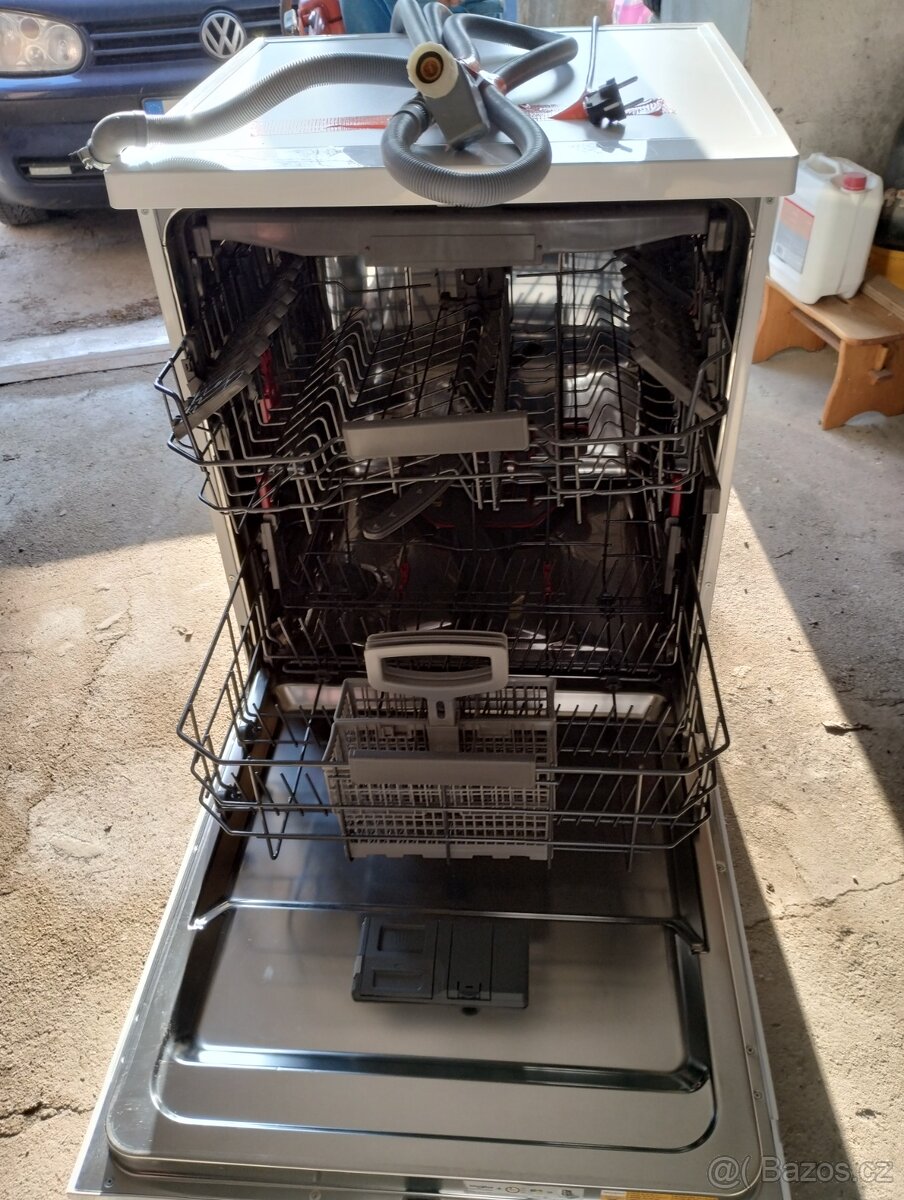 Mikrovlnka,myčka nadobi - 9