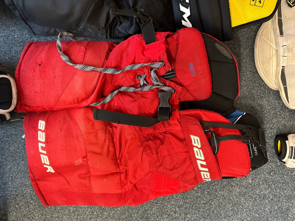 Hokejová výbava - 9