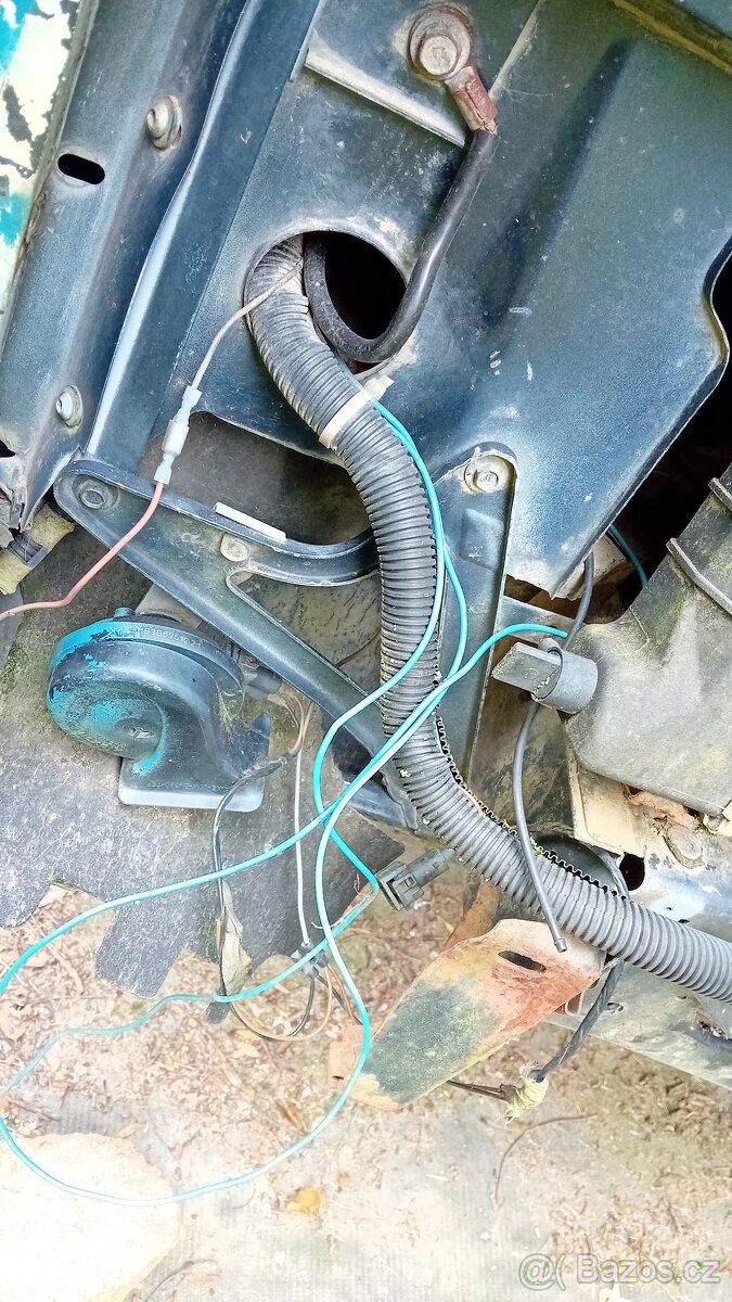 Prodám ND na Jeep Cherokee Renix XJ 4.0 - 9