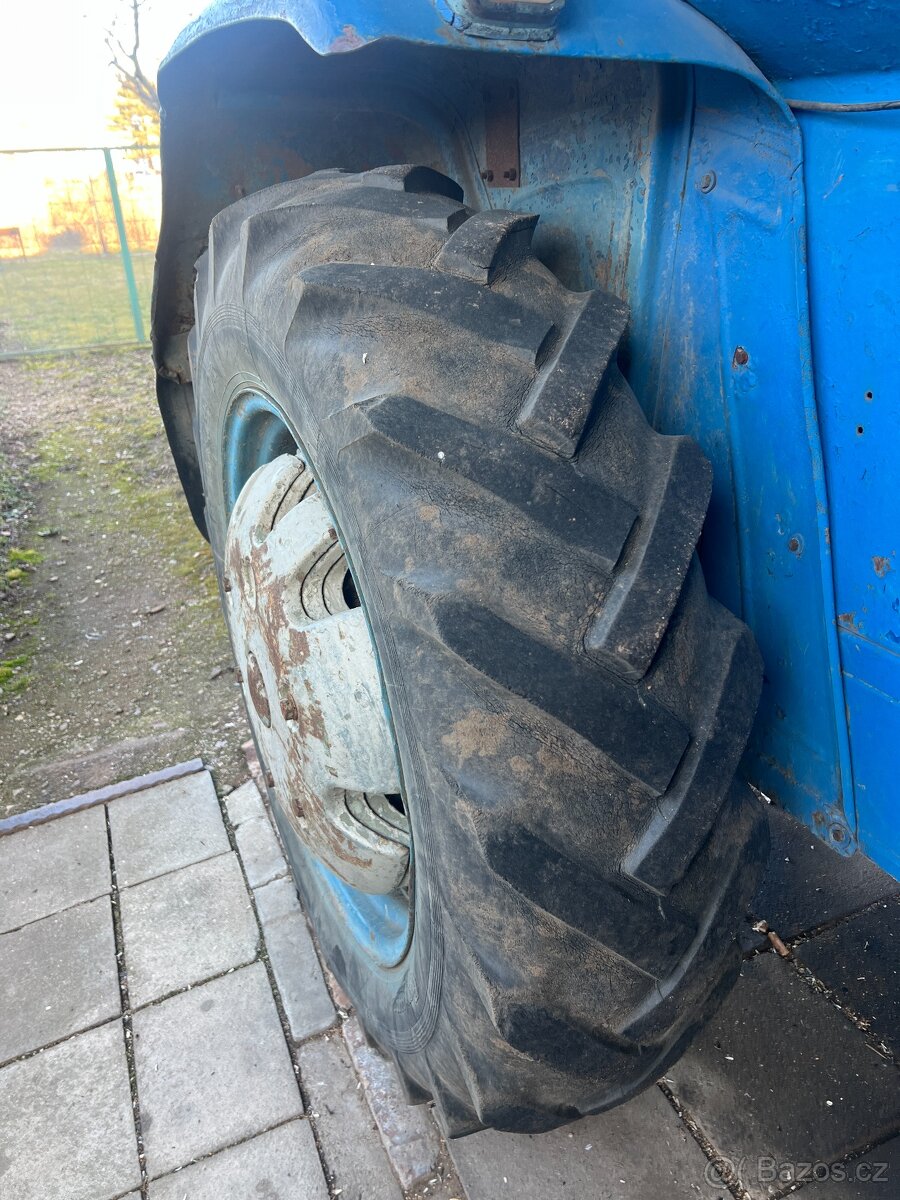 TRAKTOR MAJOR ZETOR 30 - 9