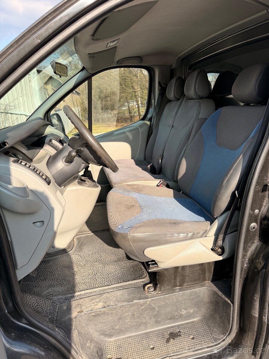 Renault Trafic 2,5dci Long - 9