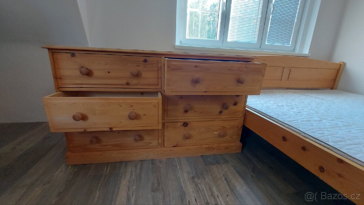 Nábytek z masivu ložnice - 9