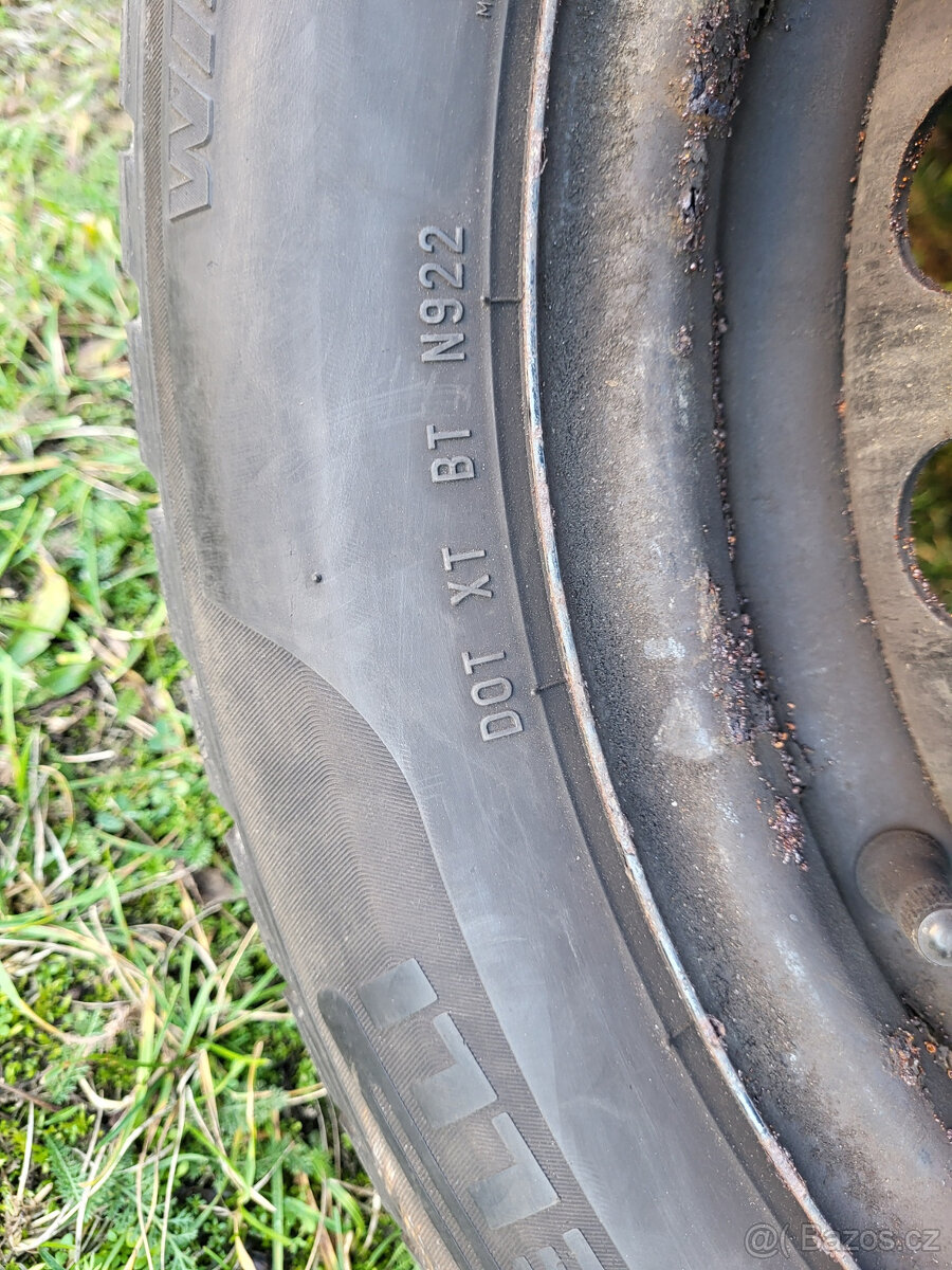 Zimní pneumatiky s disky původně na Ford Mondeo, a další - 9