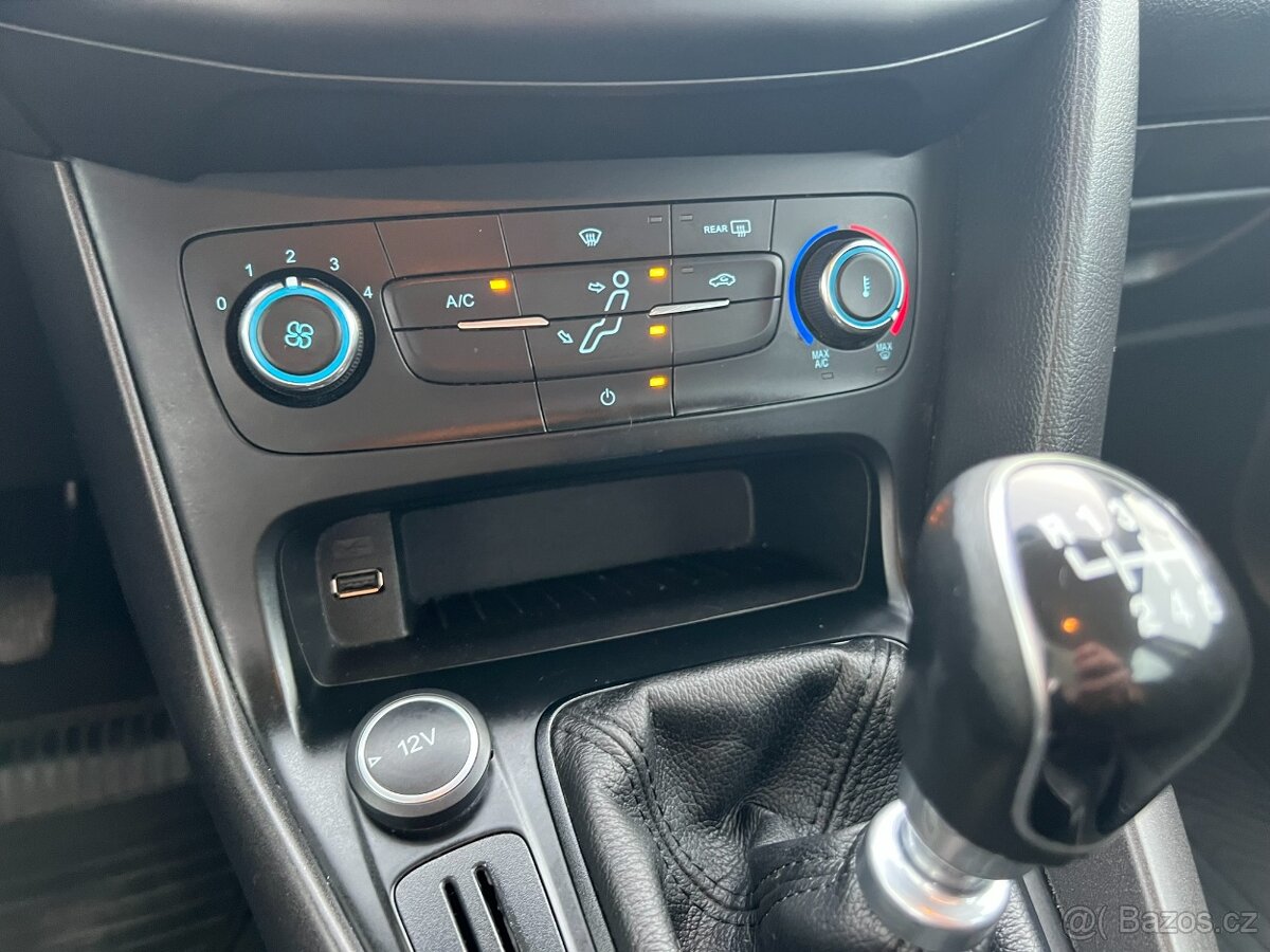 Ford Focus III FL Combi 1,6 TDCi, ČR, 7/2015 - 9